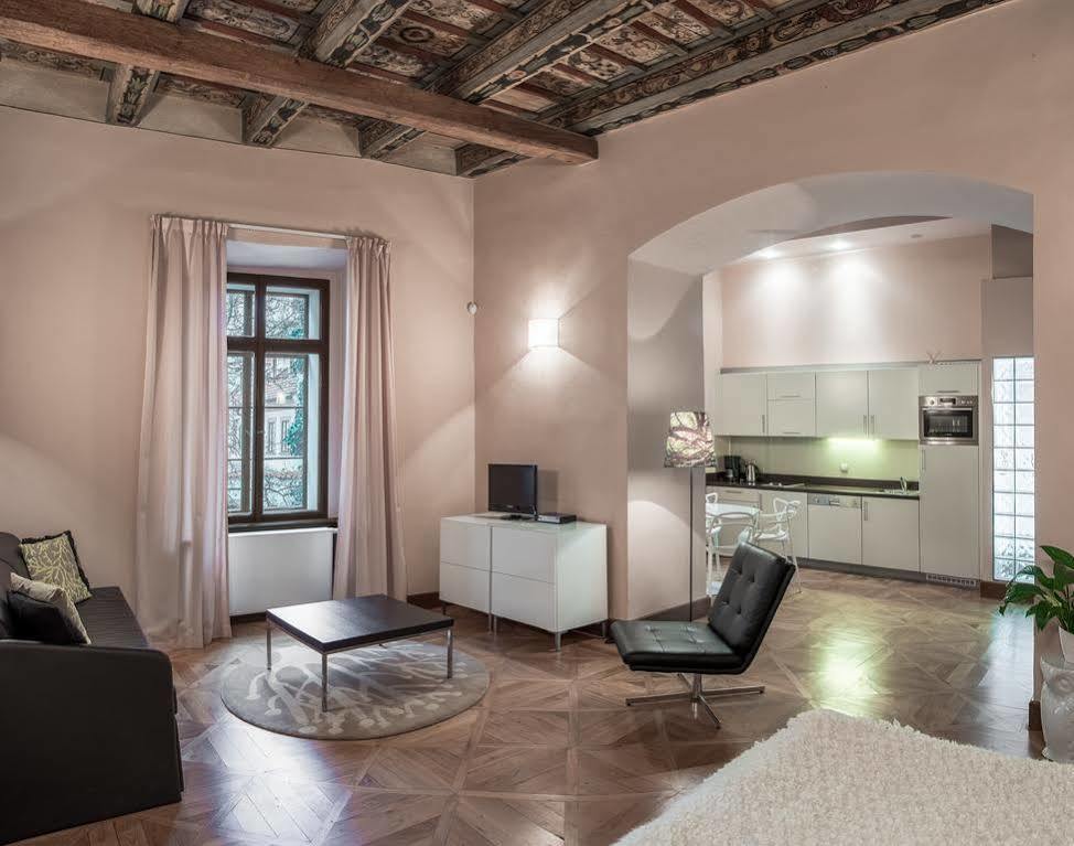 Apartamento 3 Epoques By Adrez *
